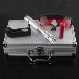 Professionele 5000mw 532nm groene laser pen een verlichte matchlight een sigaret aansteker voor vuurwerk 5000m